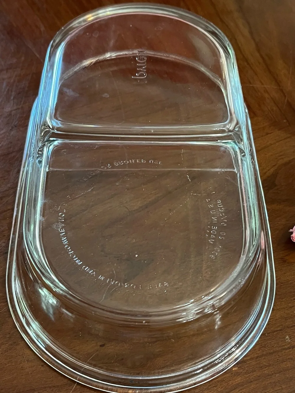 VTG Pyrex 8301 Oval Divided Glass Food Storage Dish & Blue Vented Lid 8301VPC